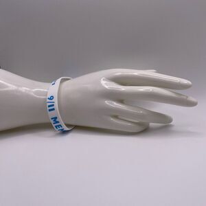 White & Blue Never Forget 9/11 Memorial Rubber Bracelet